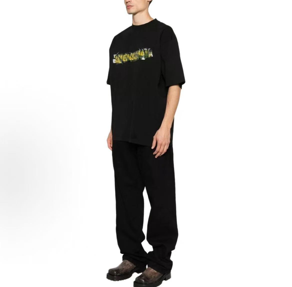 Balenciaga Streetwear SS26 Messy Spray Letter Round-neck Short-sleeved T-shirt Regular Fit Men's Style