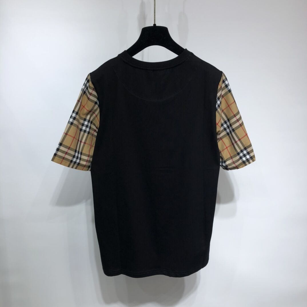 BURBERRY VINTAGE CHECK SLEEVE COTTON OVERSIZED T-SHIRT IN BLACK – BRS011