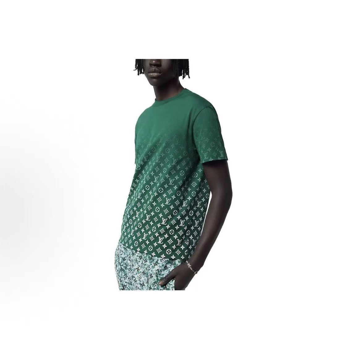 LOUIS VUITTON FW23 Logo All-Over Print Round Neck Short Sleeve T-Shirt for Men, Green