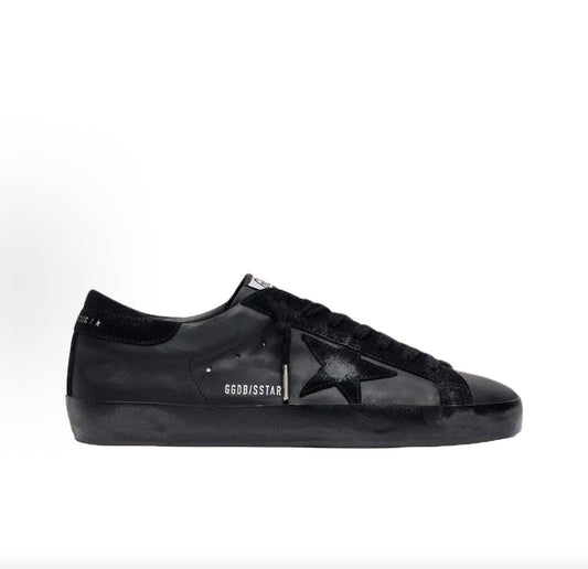 Golden Goose Men's Super-Star Low-Top Sneakers – Black Suede with Star Motif, Round Toe, Lace-Up, and Vintage Finish