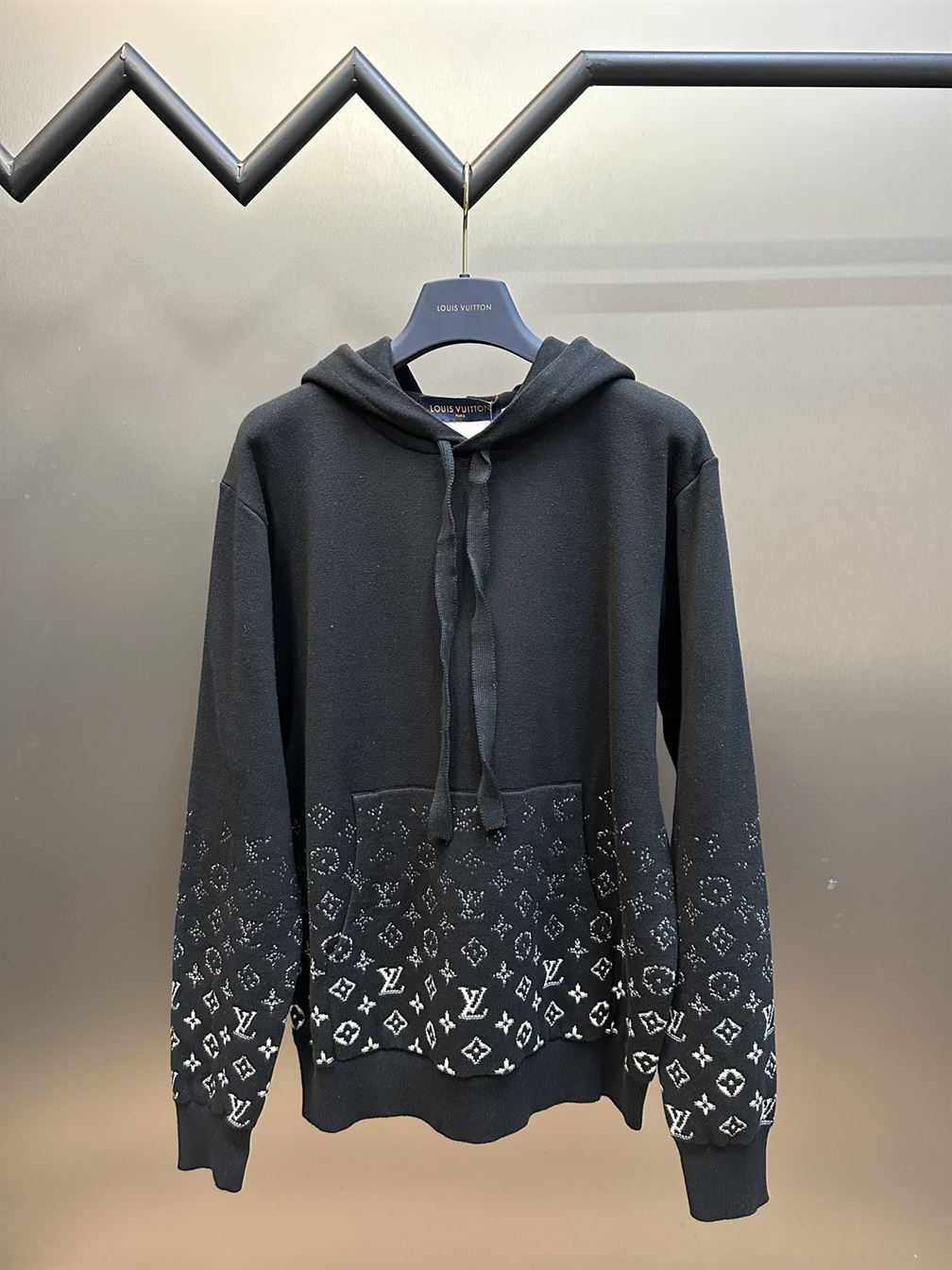 LOUIS VUITTON GRADIENT COTTON HOODIE – LH070