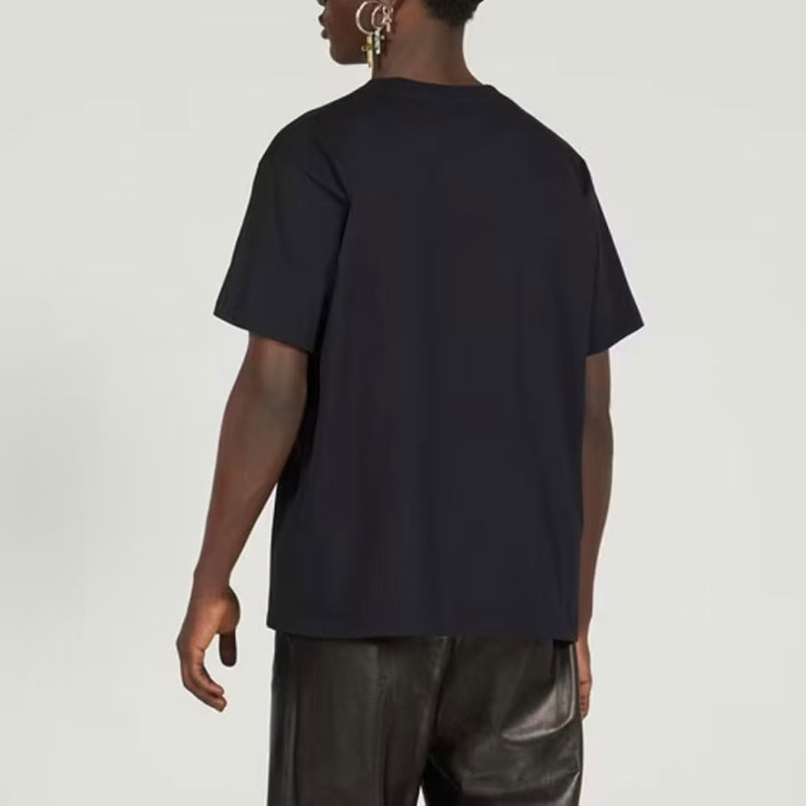 GUCCI Ancient G logo printed round-neck pullover short-sleeved T-shirt for men in black, Spring/Summer 2023 collection.