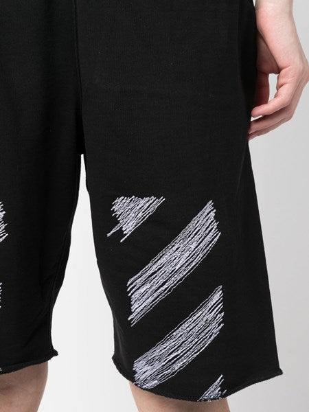 Off-white Bermuda with sketch diag motif