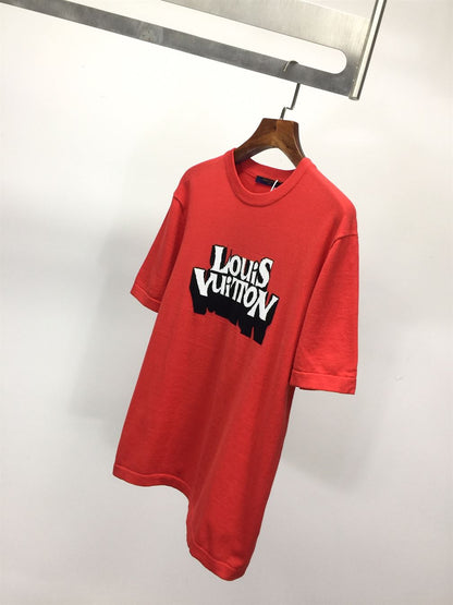 LOUIS VUITTON GRAPHIC SHORT-SLEEVED T-SHIRT – LVTS030