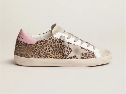 GOLDEN GOOSE حذاء سنيكرز سوبر ستار من الشامواه بطبعة الفهد
