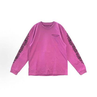 Chrome Hearts Crocin Matty Boy series Logo T-shirt with spider web graffiti on the front. Long-sleeved. Available in both men's and women's sizes. Pink color.