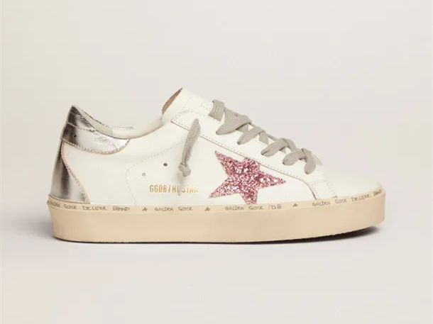 حذاء سنيكرز هاي ستار من GOLDEN GOOSE مع عروة كعب من الجلد الفضي اللامع ونجمة وردية لامعة