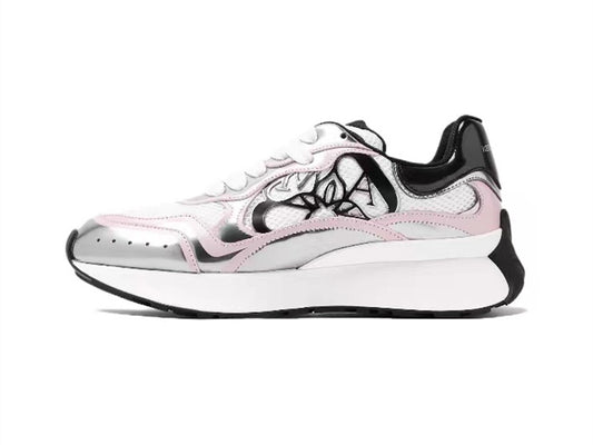 Alexander Mcqueen Women's Sprint Runner in White/pale Pink/black/silver