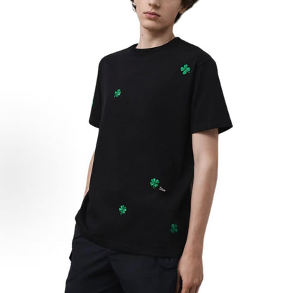 DIOR (Dior) 2026 Fall/Winter Limited Edition Series for Chinese Valentine's Day. Summer. Cotton round-neck T-shirt with four-leaf clover embroidery pattern. Men's style.