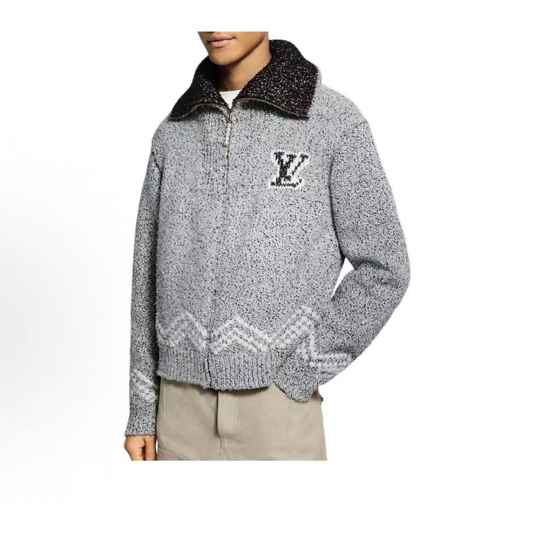 LOUIS VUITTON × Nigo Collaboration Collection for FW25 Winter Season - Fish Pattern Plaid Collar Sweater Coat for Men - Light Gray
