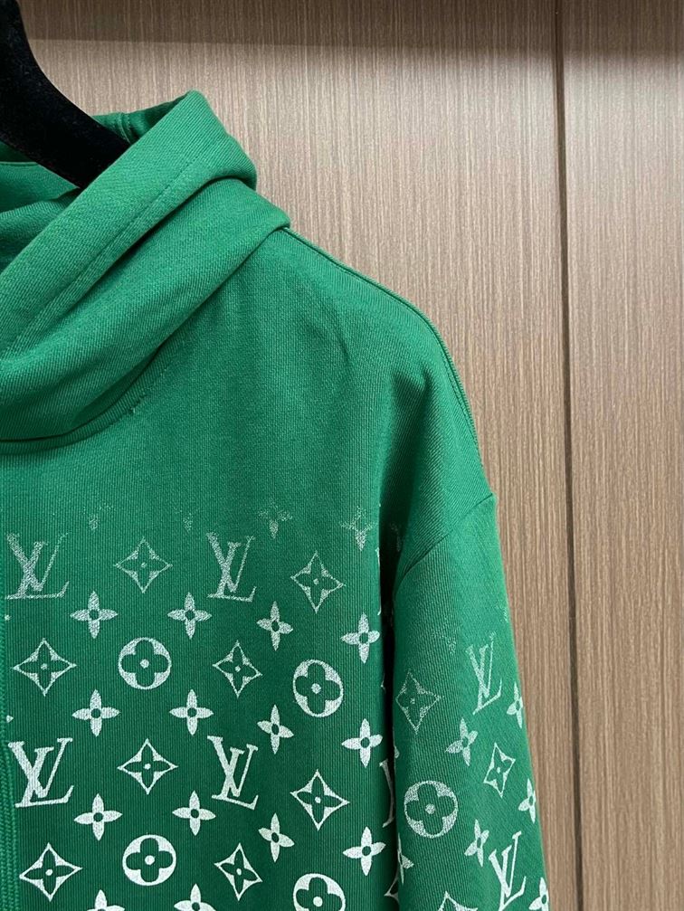 LOUIS VUITTON MONOGRAM GRADIENT COTTON HOODIE – LH058