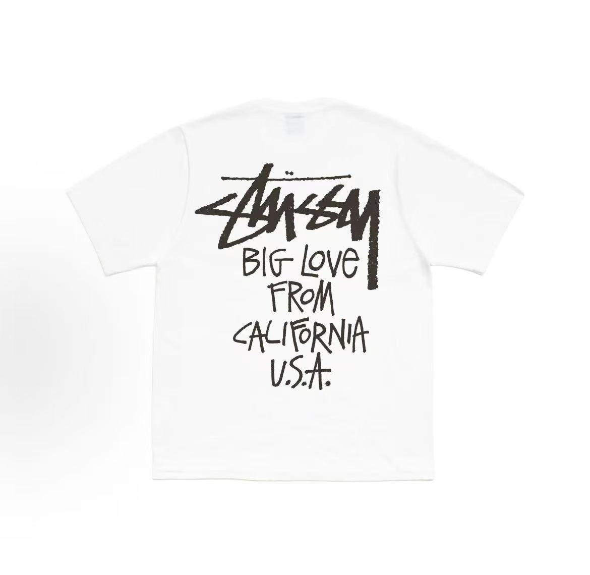 Stussy SS26 BIG LOVE TEE - A trendy, versatile, loose-fitting short-sleeved T-shirt with a graffiti signature logo, suitable for both men and women.