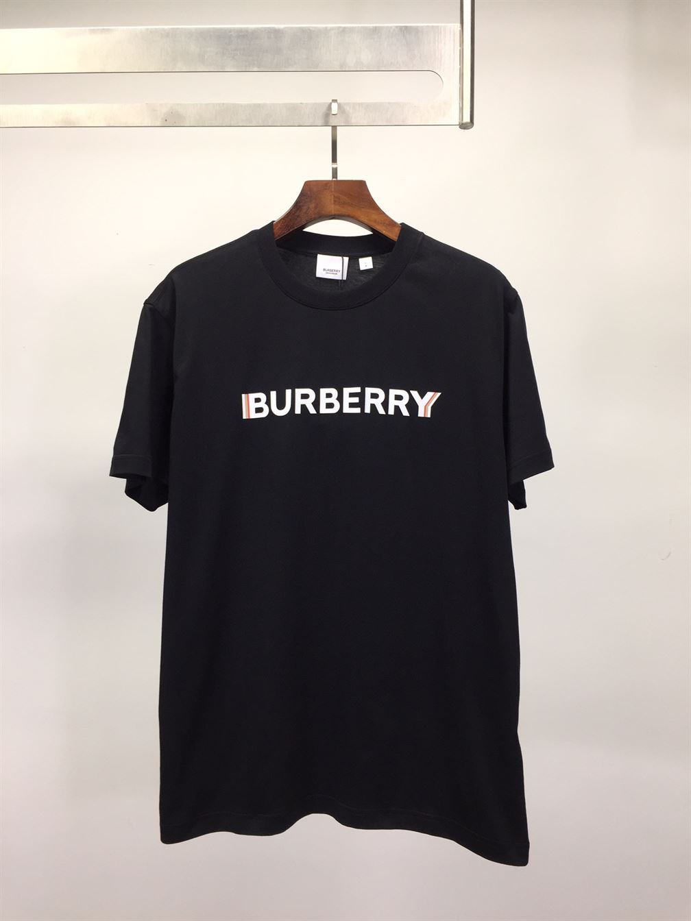 BURBERRY LOGO PRINT OVERSIZED T-SHIRT – BRS007