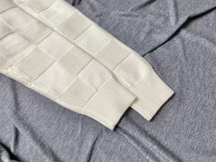 LOUIS VUITTON DAMIER STITCH CREWNECK – LVH045