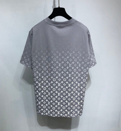 LOUIS VUITTON LVSE MONOGRAM GRADIENT T-SHIRT – LVTS055