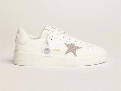أحذية رياضية GOLDEN GOOSE Purestar من الجلد الأبيض مع نجمة كريستالية فضية اللون