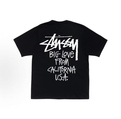 Stussy SS26 BIG LOVE TEE - A trendy, versatile, loose-fitting short-sleeved T-shirt with a graffiti signature logo, suitable for both men and women.