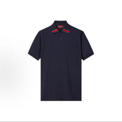 GUCCI Polo shirt with shoulder-hugging collar and button closure, for men. Navy blue color.