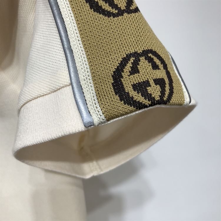 GUCCI POLO WITH INTERLOCKING G STRIPE – GGS014