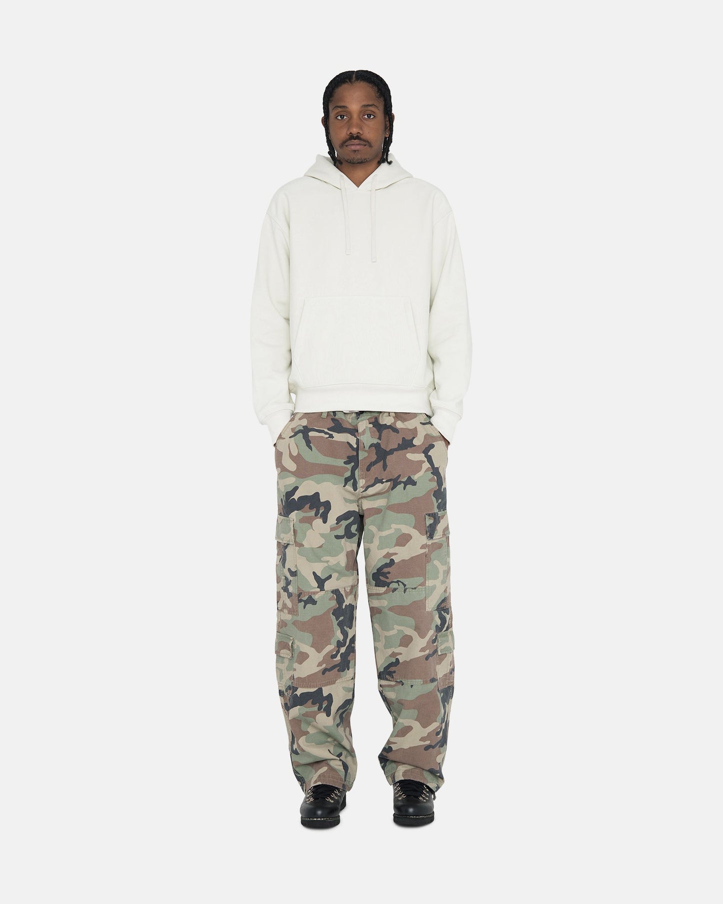 SWEAT À CAPUCHE AVEC APPLICATION AU DOS