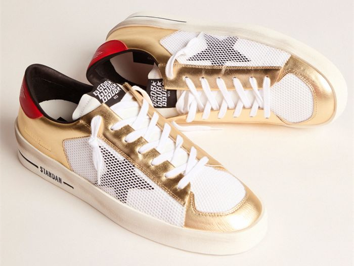 أحذية سنيكرز Stardan من GOLDEN GOOSE بلمسات ذهبية