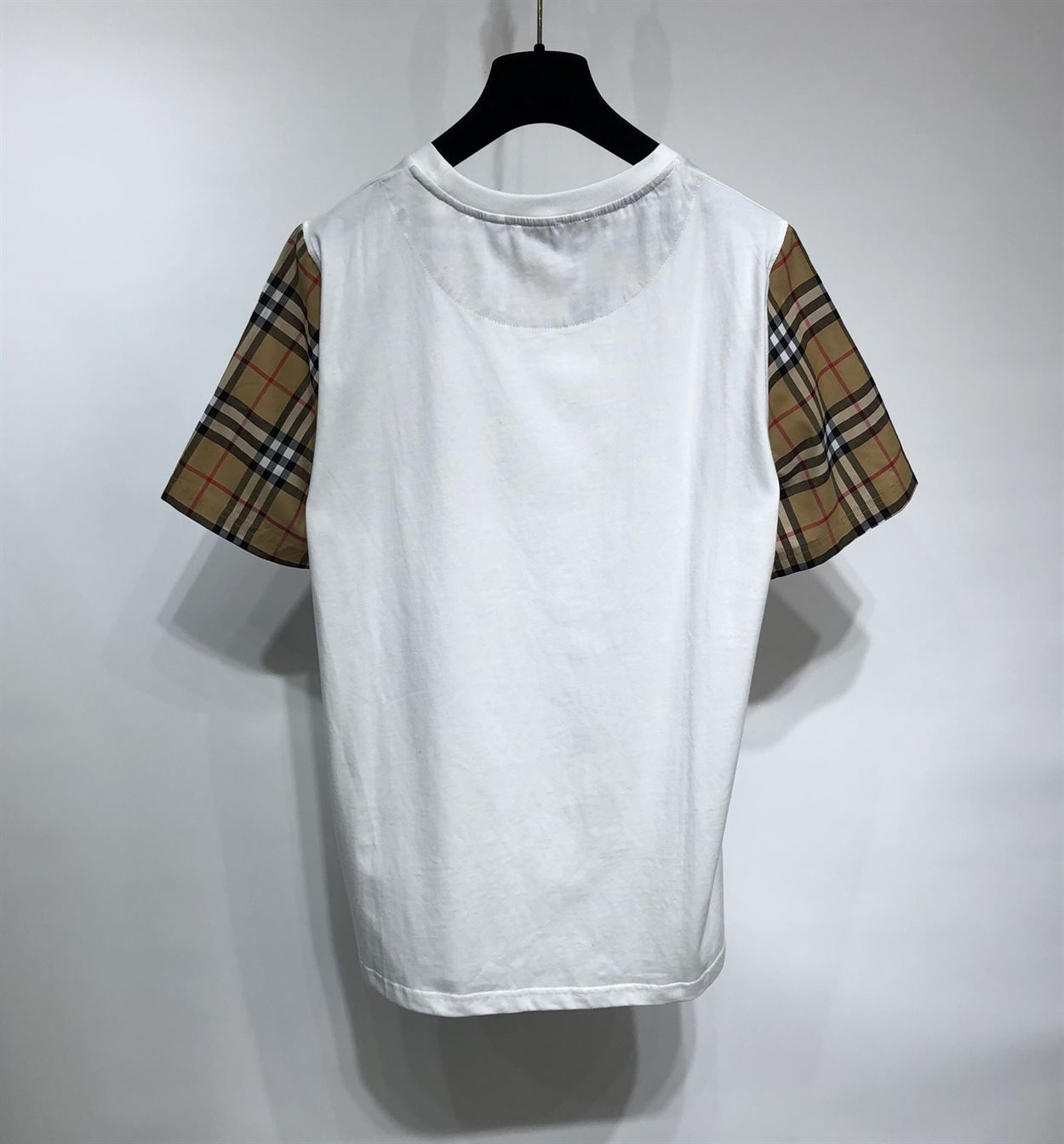 BURBERRY CHECK SLEEVE COTTON OVERSIZED T-SHIRT IN WHITE – BRS010