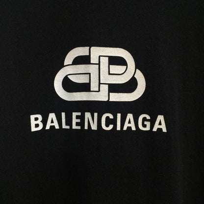 BALENCIAGA MEN’S BB PIXEL MEDIUM FIT T-SHIRT IN BLACK – BAS012