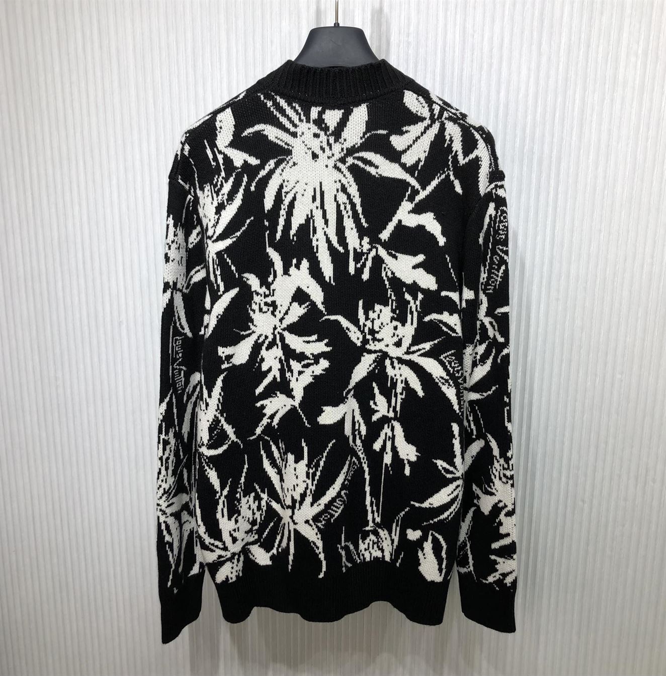 LOUIS VUITTON THISTLE JACQUARD CARDIGAN – LVH049