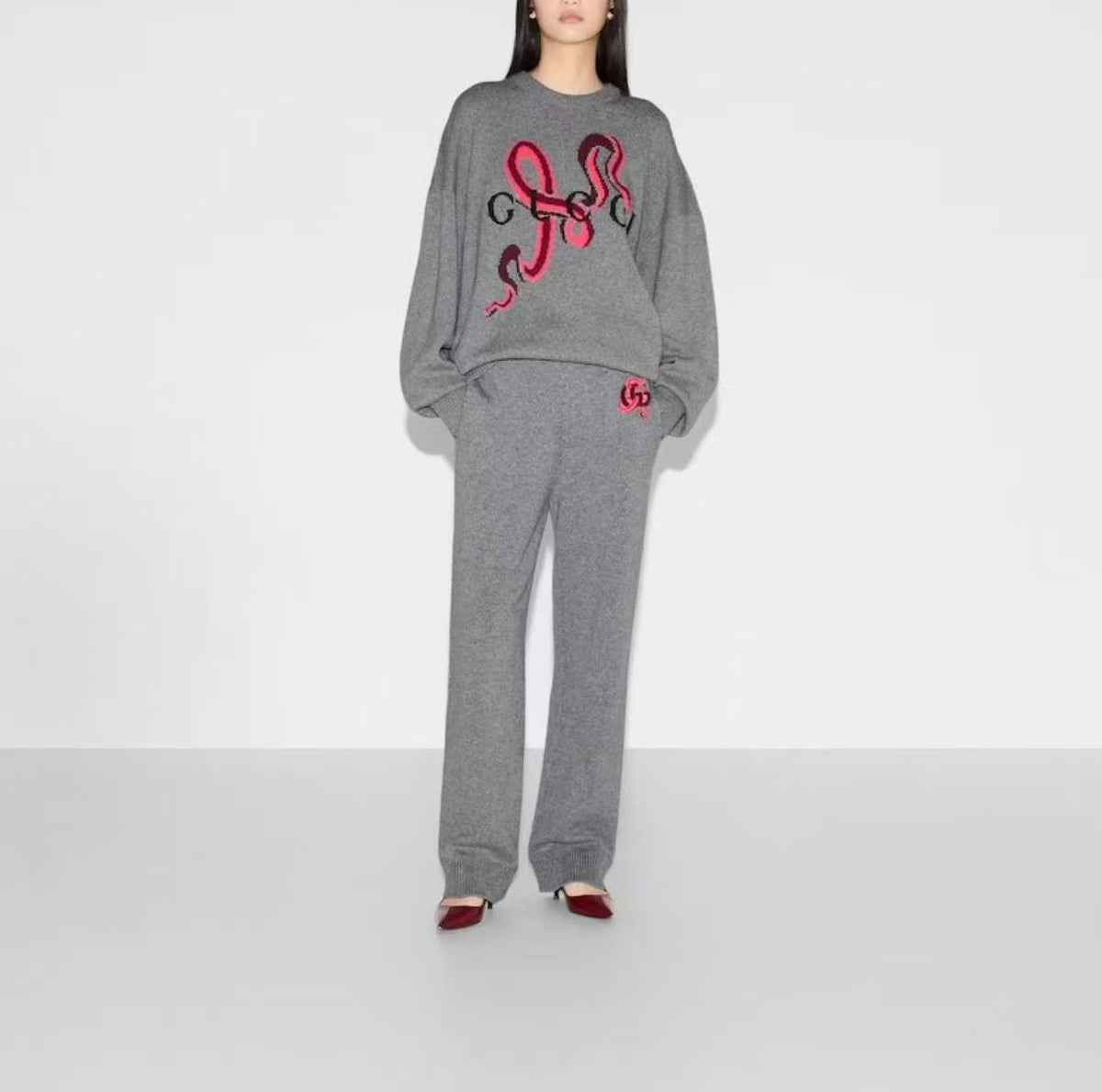 GUCCI 2025 Spring Season New Year Collection - Solid Embroidered Round-neck Long-sleeved Sweater - Women's - Gray