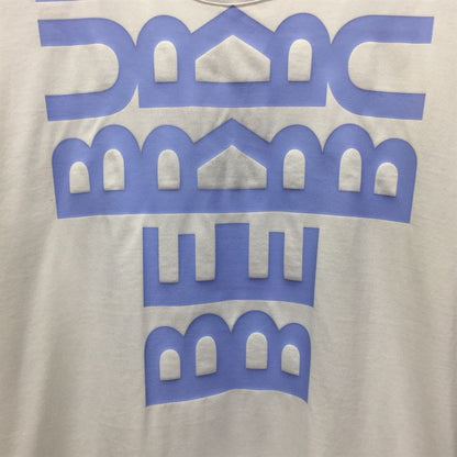 BURBERRY LOGO PRINT COTTON OVERSIZED T-SHIRT IN WHITE/BLUE – BRS005