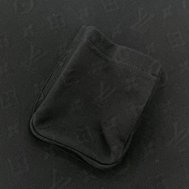 LOUIS VUITTON SIGNATURE 3D POCKET MONOGRAM T-SHIRT – LVTS048