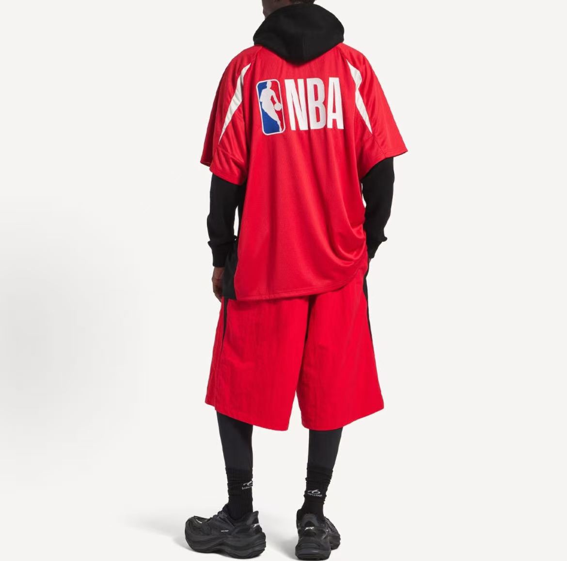 Balenciaga × NBA SS26 Collaboration Collection - Form-Contoured Mesh Round-neck Color-Contrasting Straps T-shirt - Regular Fit - Men's Style