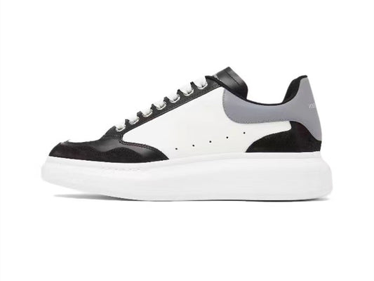 Alexander Mcqueen Men's Oversized Sneaker in Black/white/grey