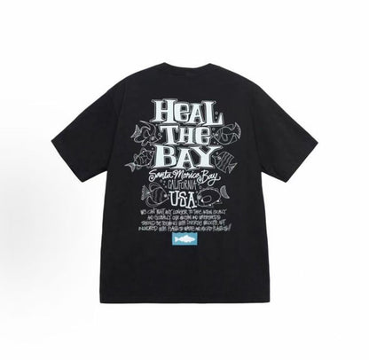 Stussy x Heal the Bay Collaboration Collection SS23 HEAL THE BAY OCEAN PIGMENT DYED TEE - Round-neck letter-printed loose-fitting short-sleeved American retro T-shirt, available for both men and women.