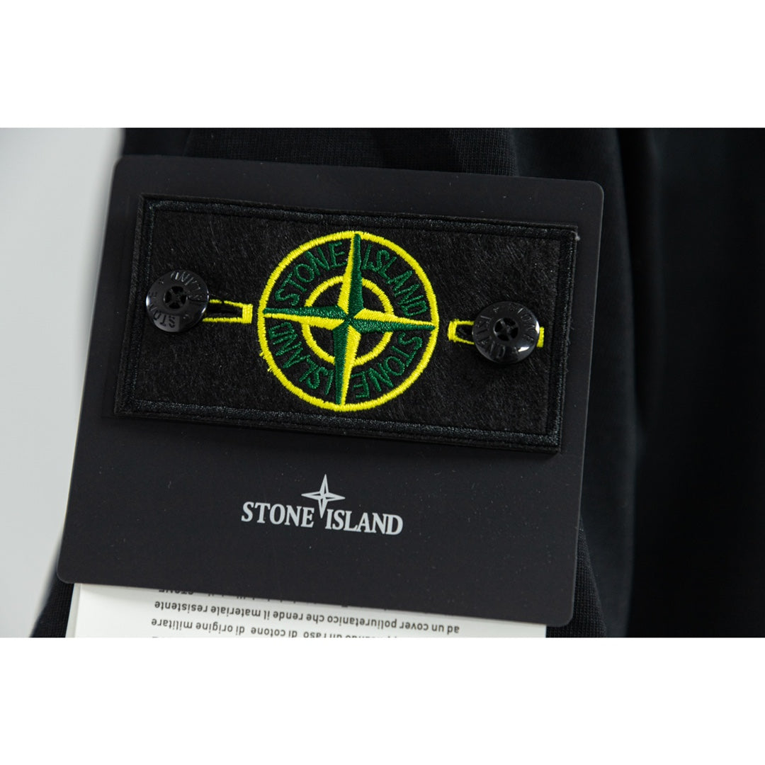 Stone Island Logo Tee With ArmbandIn Black