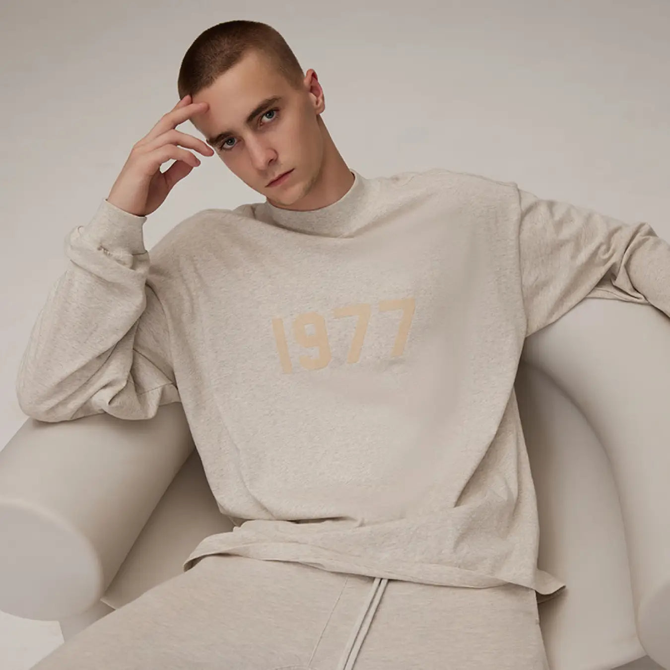 FOG Fear of God 1977 retro leisure bottoming shirt 22 Reunion line long sleeves light grey