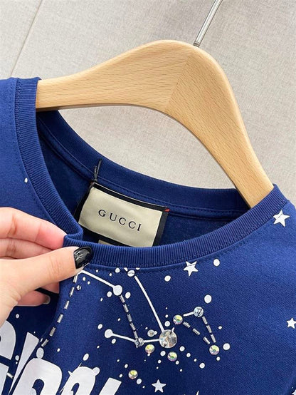 GUCCI ‘CRUISE 2023 GUCCI COSMOGONIE’ COTTON JERSEY T-SHIRT – GGS038