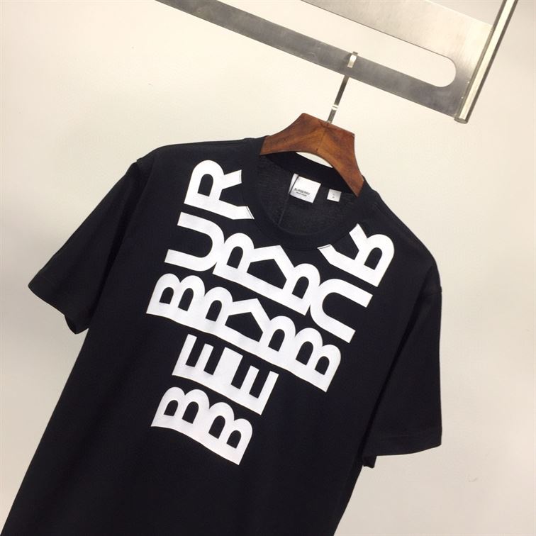 BURBERRY LOGO PRINT COTTON OVERSIZED T-SHIRT IN BLACK – BRS003