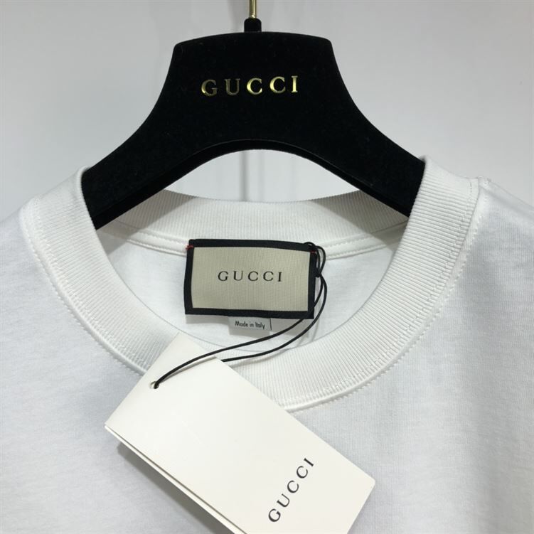 GUCCI COTTON JERSEY T-SHIRT WITH GUCCI MIRROR PRINT – GGS016