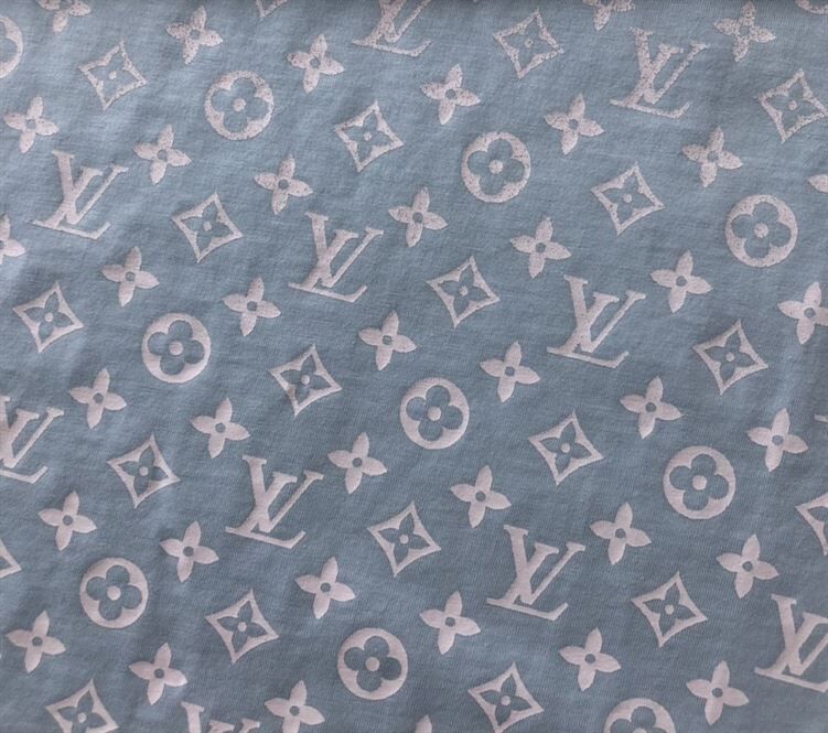 LOUIS VUITTON LVSE MONOGRAM GRADIENT T-SHIRT – LVTS044
