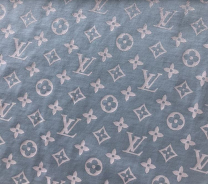 LOUIS VUITTON LVSE MONOGRAM GRADIENT T-SHIRT – LVTS044