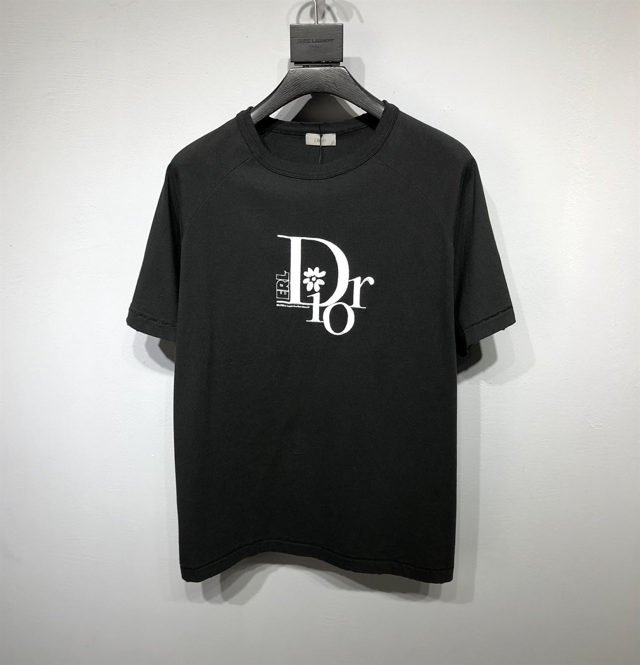 DIOR RELAXED-FIT DIOR BY ERL T-SHIRT BLACK SLUB COTTON JERSEY – DOT022