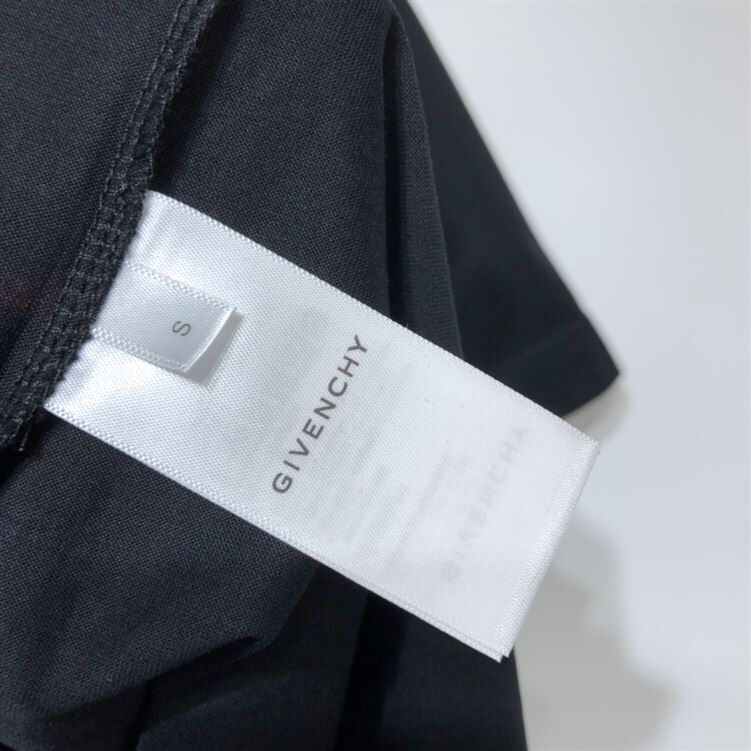 GIVENCHY SLIM FIT T-SHIRT IN JERSEY WITH TAG EFFECT PRINT – GTS002