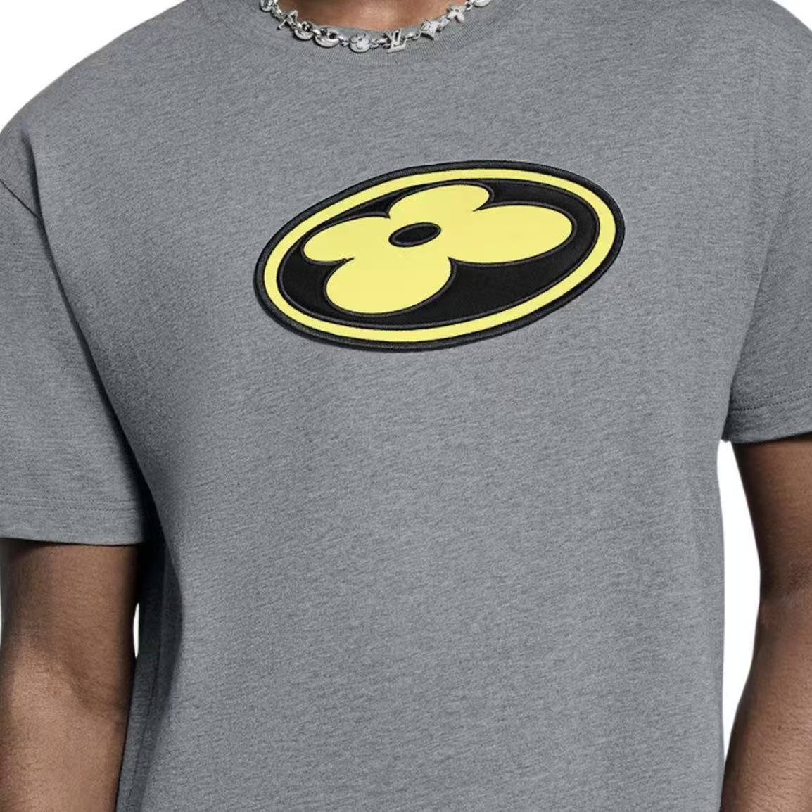 LOUIS VUITTON × Nigo Collaboration Collection - FW25 Silk Embroidered Patch Roundneck T-Shirt for Men