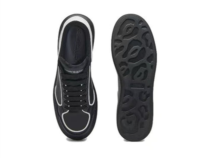 Alexander Mcqueen Men's Oversized Sneaker in Black/white