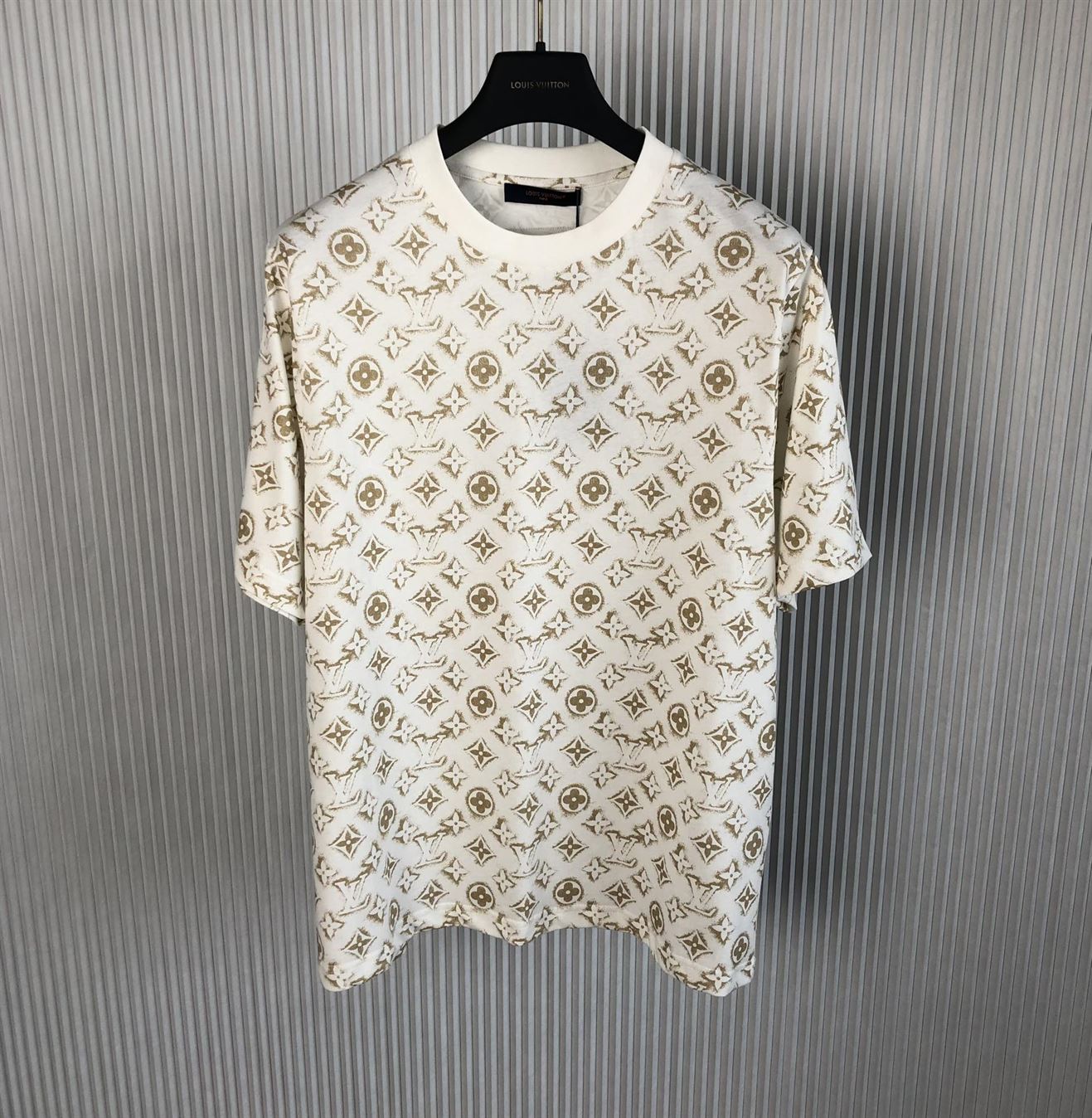 LOUIS VUITTON T-SHIRT – LVTS065