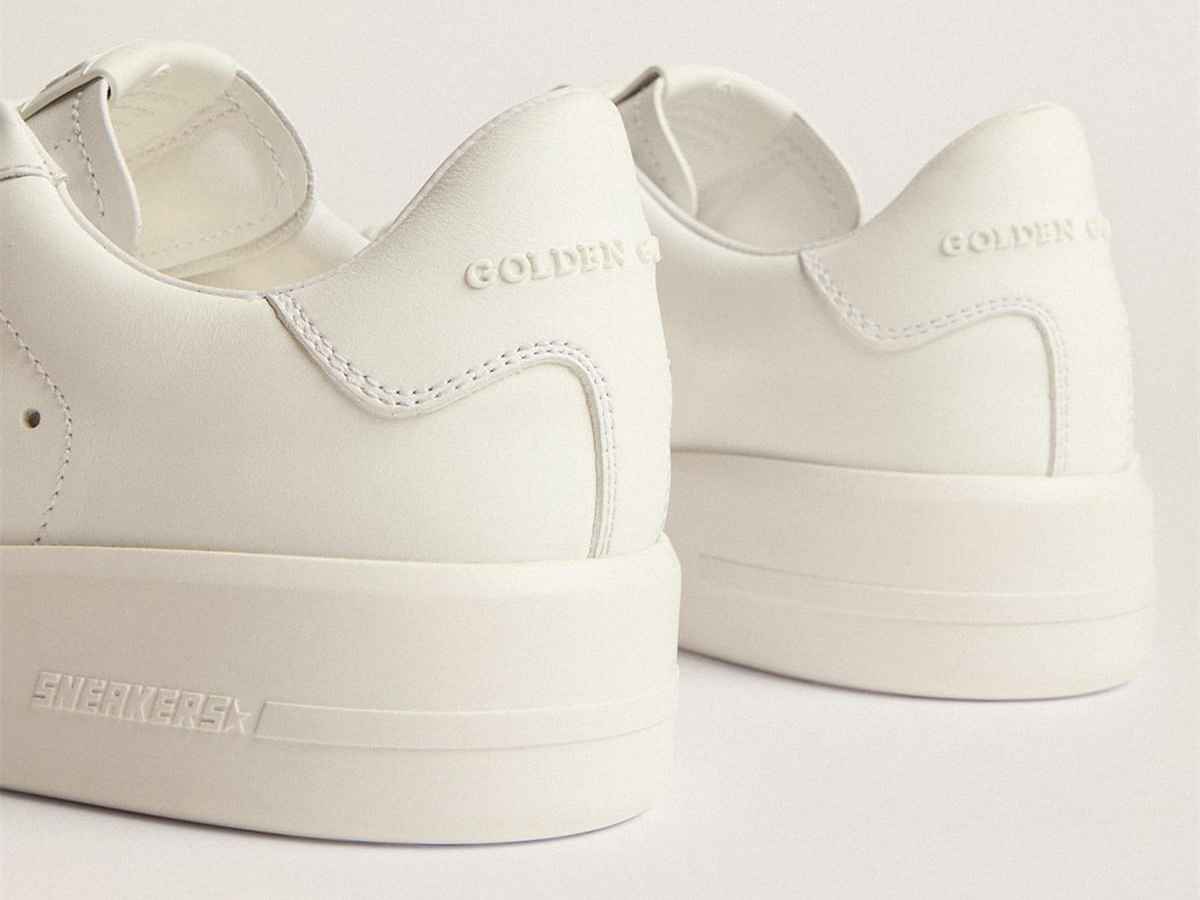 أحذية رياضية GOLDEN GOOSE Purestar من الجلد الأبيض مع نجمة كريستالية فضية اللون