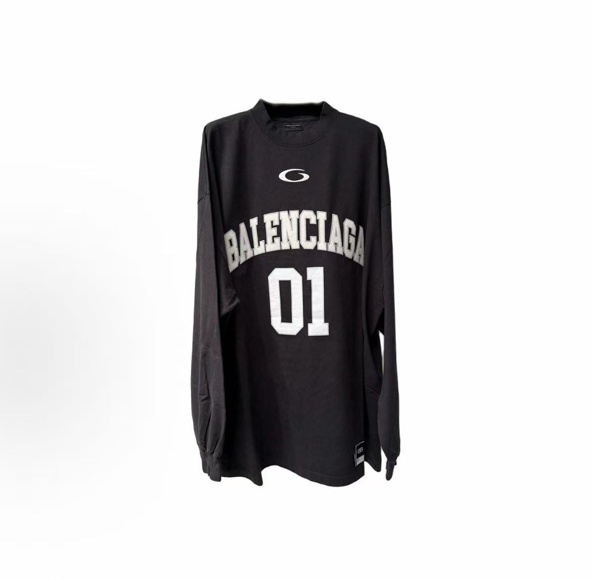 Balenciaga Sportswear SS25 Basketball Collection - Letter Print Round-neck Long-sleeved T-shirt - Loose Fit - Men's Style - Black