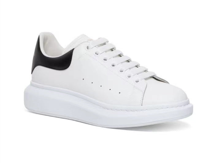 Alexander Mcqueen Men's Oversized Sneaker in White/black
