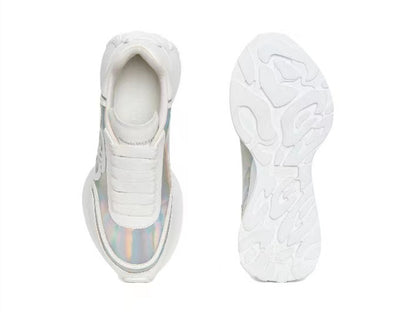 Alexander Mcqueen Women's Sprint Runner in White/silver